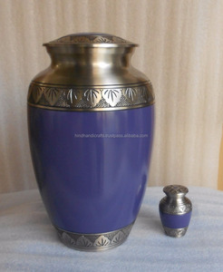 Urne de crémation Designer Elite en bleu nuage et argent pour les cendres humaines d'animaux domestiques Fournitures funéraires de style américain en métal - Product Image 6