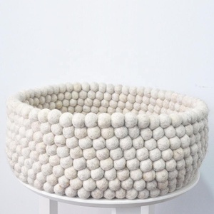 ที่นอนสุนัขผ้าสักหลาดขนแกะลายพื้นสบาย FDH-009ใหม่เป็นมิตรกับสิ่งแวดล้อมบ้านสัตว์เลี้ยงทำด้วยมือช่างฝีมือผู้หญิงชาวเนปาล - Product Image 1