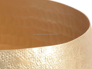 Korbus Champagne Métal Martelé Planteur - Product Image 3