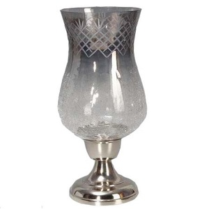 Lampe à bougie en aluminium de qualité supérieure avec verre rouge, design moderne, finition antique, lampe à bougie pour la décoration d'hôtels et de restaurants - Product Image 3