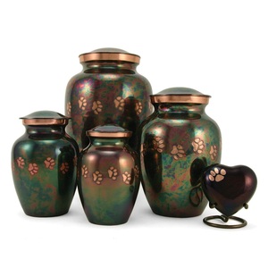 Urnes et souvenirs commémoratifs en laiton Odyssey Paw Pet pour chiens et chats Fabricant de cendres funéraires d'Inde - Product Image 4