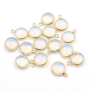 Colgante de Plata de Ley 925 con Ópalo Redondo, Chapado en Oro de 14K y 18K, Bisel Hecho a Mano para la Creación de Joyas - Product Image 1