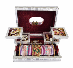 Joyero de Madera Hecho a Mano con Diseño de Elefante Antiguo, PREMIUM |   Caja de Embalaje para Joyería a Buen Precio - Product Image 1