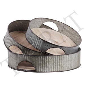 Plateau de service décoratif en fer de forme moderne et élégante pour la décoration de table à manger de mariage avec logo personnalisé - Product Image 1