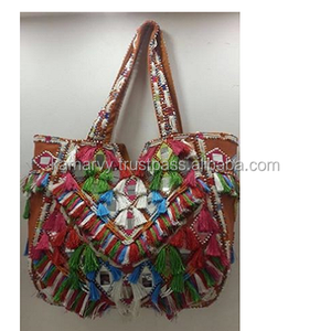 Bolso Banjara de Lona con Borlas, Cierre de Cremallera Ecológico, Multicolor, Grande, para Mujer, Estilo Étnico, de Alta Moda, de Diseñador - Product Image 1