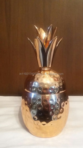 Accesorios para vasos con forma de piña, una adición única y elegante a su Mesa - Product Image 3