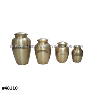 Urne funéraire de grande taille en or de style américain Urne funéraire décorative en relief Urne funéraire en perles de bénédiction pour adultes - Product Image 6