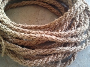 เชือกเส้นใยมะพร้าวสำหรับใช้ในสถานรับเลี้ยงเด็กจากเวียดนามตัวเลือกเชิงนิเวศที่ยั่งยืนตามธรรมชาติด้วยข้อมูลทองคำ99รายการ - Product Image 2