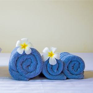 Nuevo diseño de exportación de calidad de algodón Toalla de baño de hotel al por mayor en la India Hermoso color Mejor diseño Toalla de hotel Toalla de baño de golf - Product Image 2