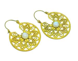 Boucles d'oreilles créoles en laiton plaqué argent faites à la main avec onyx noir, forme de fleur bohème, style bohème pour femmes - Product Image 5