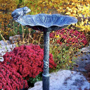 Bain d'oiseau et mangeoire en fonte d'aluminium décoratif de jardin d'espace extérieur et de bureau pour des occasions de fête à la maison - Product Image 1