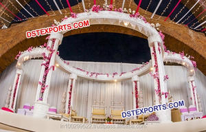 Nouveau design de mandap de mariage en bois, piliers de mandap en bois motif paon, mandaps de mariage gujaratis élégants en bois, Suisse - Product Image 4