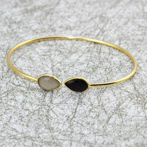 Wholesale Fashion Jewelry Grey Quartz and Black Quartz Cuff <b>Bracelet</b> Pear Shape Faceted Adjustable Cuff <b>Bangle</b> Bezel <b>Bracelet</b> - Product Image 2