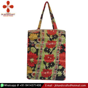 กระเป๋าทำด้วยมือที่สวยงามกระเป๋าวินเทจที่มีการพิมพ์ที่ยอดเยี่ยมกระเป๋า Kantha Tote - Product Image 2