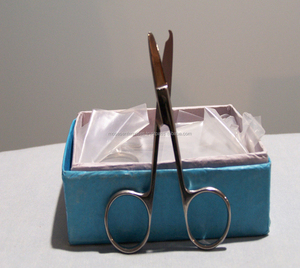 Precios baratos Tijeras de puntada Tijeras de cirugía Tijeras de corte Metal OEM Caja de acero personalizada Logotipo - Product Image 3