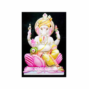 Sculpture artisanale durable de haute qualité, magnifiquement conçue, en marbre blanc Makrana pur et coloré, représentant le Dieu Ganesha Ji assis sur un lotus. - Product Image 1