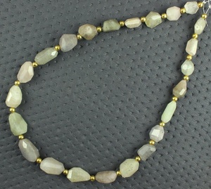 23 pièces, 1 brin, saphir vert naturel de qualité AAA, pépites facettées, perles étincelantes pour la vente en gros de bijoux - Product Image 3