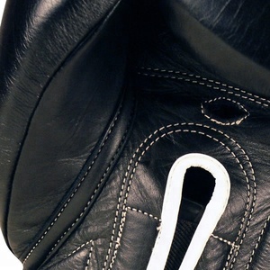 Guantes de boxeo de piel sintética de alta calidad con logo personalizado, guantes de boxeo hechos a mano de varias capas acolchados - Product Image 2