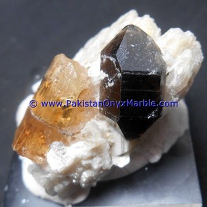 D'or topaze, g avec fluorite, malite, tourmaline, cristal, quartz blanc - Product Image 3