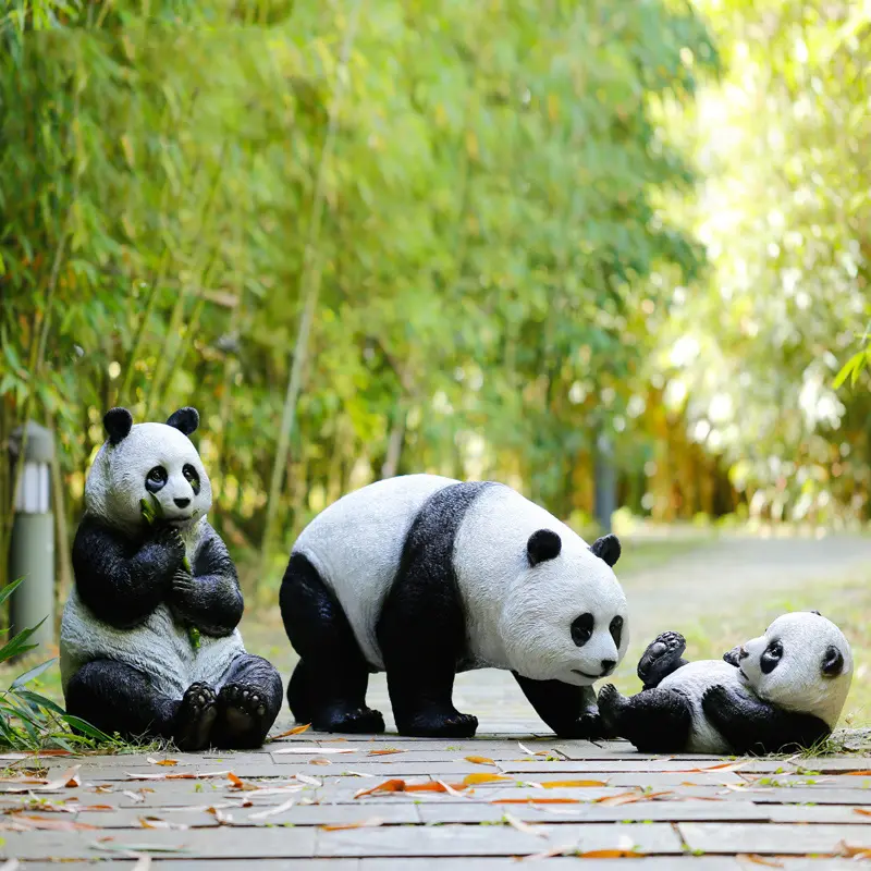 Açık Dekor Modern Sevimli Hayvan Heykeli Fiberglas Panda Aile Heykel