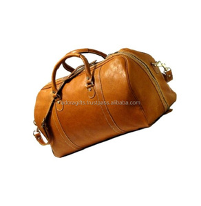 กระเป๋าเดินทางใบใหญ่พร้อมที่จับและที่จับไหล่ - Product Image 1