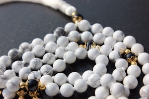 Piedra preciosa de howlita Natural para hombre, collar Mala de Yoga, cuentas de oración para MEDITACIÓN Y regalo curativo, piedra de cristal curativa - Product Image 4