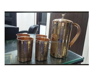 Ensemble de 4 cruches élégantes en cuivre avec verre gravé Nouveau design pour les cadeaux d'affaires et promotionnels - Product Image 1