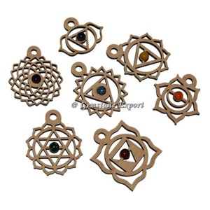 Ensemble pendentif en bois avec symbole des sept chakras, 7 pièces - Product Image 1