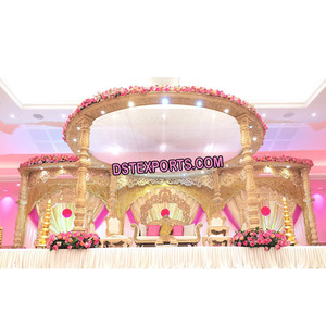 Elegante Mandap de Madera para Bodas Gujaratas, Mandap de Madera para Celebraciones de Boda, Juego de Pilares de Madera para Bodas, Decoración para Eventos en Australia - Product Image 1
