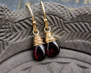 Boucles d'oreilles en argent Sterling 925 avec pierres précieuses grenat et perles de poire en Vermeil doré - Product Image 3