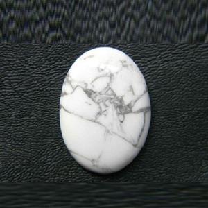 High quality white howlite Oval Jewelry <b>Pendant</b> Stone Oval Cabochon Jewelry Natural Stone Healing <b>Crystal</b> Gemstone wholesaler - Product Image 2