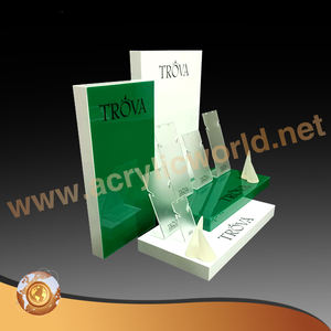 Présentoir de bagues en acrylique personnalisé pour bijoux Ensemble de trois pièces de présentoirs de bagues cylindriques faits à la main Présentoirs de bijoux - Product Image 1