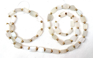 Top Quality 1 Strand Natural 26 Piece White Moonstone Untreated Rough Top Drilled Raw Beads Making Jewelry - Product Image 6
