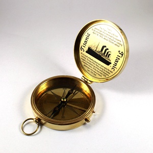 Boussole nautique en laiton poli avec étui en cuir Outil directionnel en alliage métallique de camping - Product Image 4