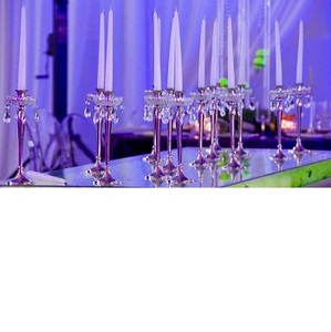 Candélabre en verre cristal de mariage élégant avec un design complexe Bougeoir en métal fait à la main Pièce maîtresse élégante parfaite - Product Image 1