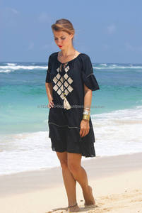 Shop เสื้อผ้าสไตล์ไทยออนไลน์สำหรับผู้หญิง,ชุดเดรสชายหาดแขนกระดิ่งปักลายแบบลำลองมีระบาย - Product Image 2