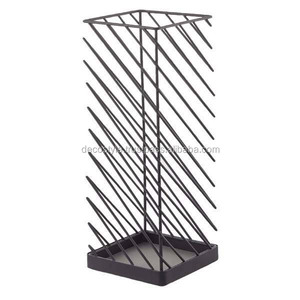 Porte-parapluie en fer forgé avec base en fonte - Product Image 3