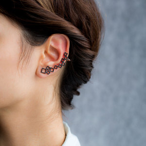 Venta al por mayor de plata hecha a mano negro Zirconia y cuadrado 925 de plata esterlina oído pendiente de brazalete para mujer - Product Image 2