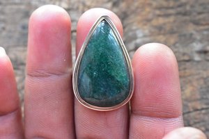 แหวนหินอัญมณีธรรมชาติทรงสี่เหลี่ยมรูปวงรีทรงลูกแพร์อินเดีย925เงินสเตอร์ลิงสีเขียว - Product Image 3