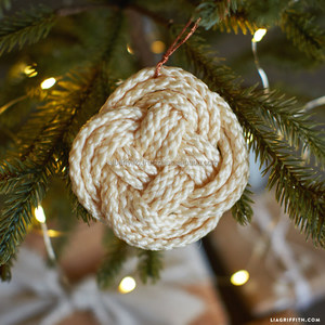 Petit arbre tissé en macramé de Noël abordable Ornements suspendus Décoration d'arbre de Noël de haute qualité de l'Inde - Product Image 3