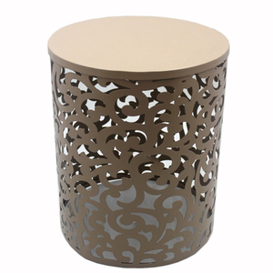 Gravure de grande taille Design Matt Choco Table ronde en métal Fer Design antique Look moderne pour la décoration intérieure - Product Image 1