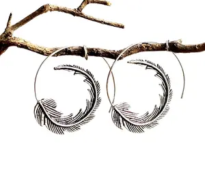 Elegant Women's Fashion Silver Tribal Big Leaf Design Spiral Earrings