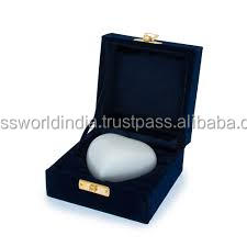 โกศที่ระลึกขายส่งดีบุกดีบุกดีบุกผสมหัวใจพร้อมกล่องโดย Brassworld อินเดียอุปกรณ์งานศพ - Product Image 3