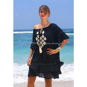 Shop เสื้อผ้าสไตล์ไทยออนไลน์สำหรับผู้หญิง,ชุดเดรสชายหาดแขนกระดิ่งปักลายแบบลำลองมีระบาย - Product Image 1