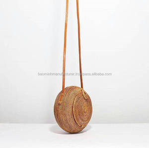 Bolso redondo de ratán de lujo nuevo modelo - Product Image 1