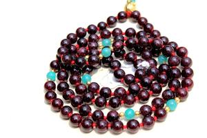 Collier de perles de Mala de pierres précieuses de style bohème fabriqué à la main avec gland pour Yoga bouddhisme méditation idée cadeau parfaite - Product Image 4