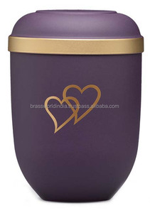 Urne d'enterrement adulte en aluminium rouge avec oiseau par Brassworld fournitures d'enterrement inde - Product Image 5