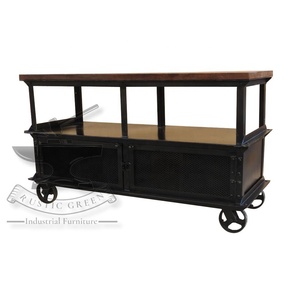 Meuble TV Industriel Vintage en Fer et Bois avec Cabines de Rangement - Product Image 5