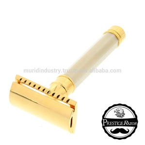 Maquinilla de Afeitar Clásica de Doble Filo para Hombre, Cabezal de Aleación de Zinc y Latón Negro, Acabado Pulido/Satinado, Maquinilla de Afeitar de Prestigio Privada - Product Image 3