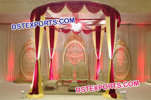 Fabricant d'accessoires de chaise de mariage indiens en fibre avec quatre piliers de lotus Accessoires de chaise de mariage de forme carrée - Product Image 4